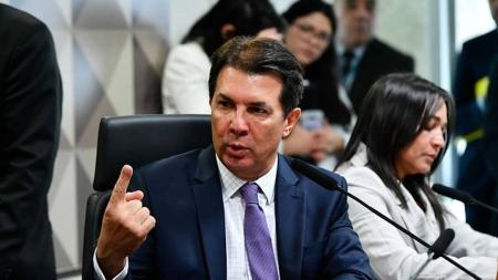 Sessão da CPMI dos atos antidemocráticos foi cancelada nesta terça-feira (22)