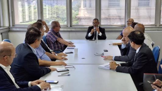 Setores ligados ao comércio se reuniram nesta sexta-feira (17), em BH