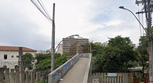 Passarela liga o bairro Floresta ao Centro de BH