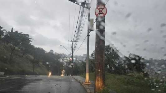 Sexta-feira amanheceu chuvosa; veja como fica a previsão
