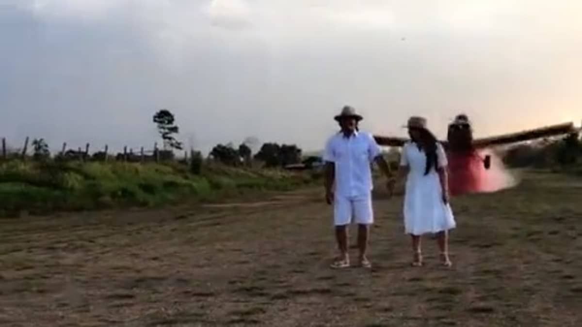 Vídeo: casal é quase 'atropelado' por avião durante chá revelação em Rondônia