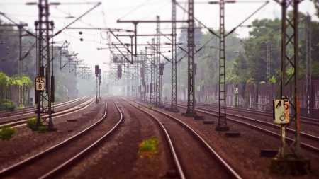 Menino saiu da casa da avó após gritar "lá vem o trem"
