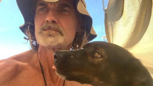 Shaddock e 'Bella' haviam embarcado em um catamarã no mês de abril em La Paz