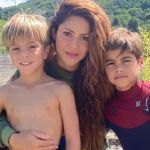 Shakira publica carta aberta pedindo privacidade para os filhos Milan e Sasha, fruto do relacionamento com Piqué