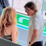 Após encontro com Shakira, Tom Cruise envia flores para cantora