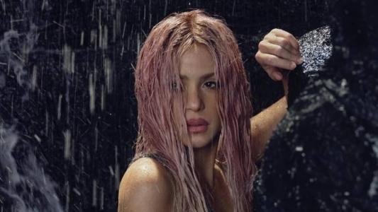Shakira no clipe do seu single 'Copa Vacía'
