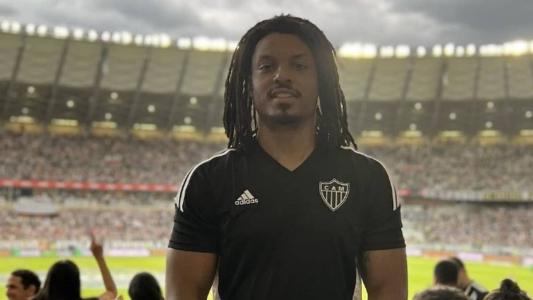 Shaq Jhonson foi ao Mineirão assistir à final entre Atlético e América