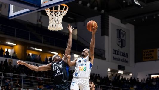 Shaquille Johnson Sr., ala-armador estadunidense do Minas, foi o cestinha da partida