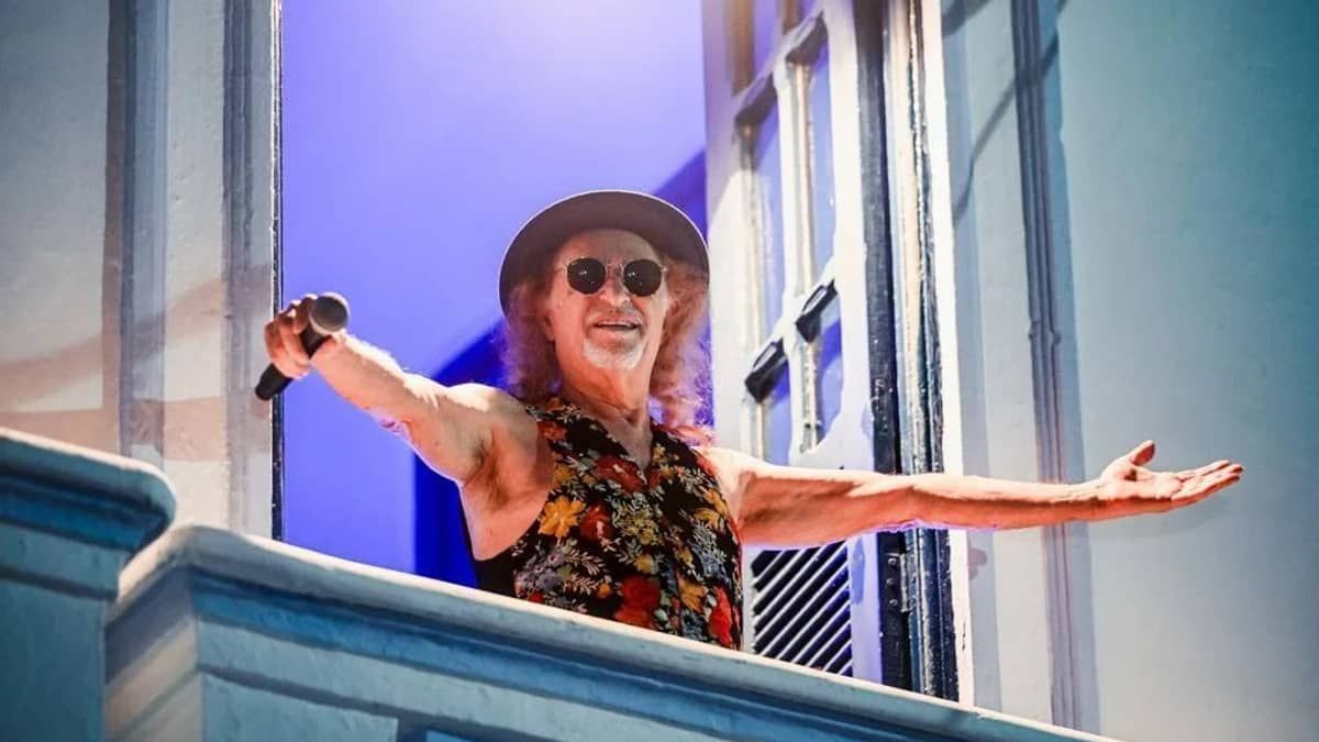 Alceu Valença arrasta multidão em bloco de carnaval de São Paulo