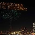 Show de drones em Nova York pede socorro pela Floresta Amazônica