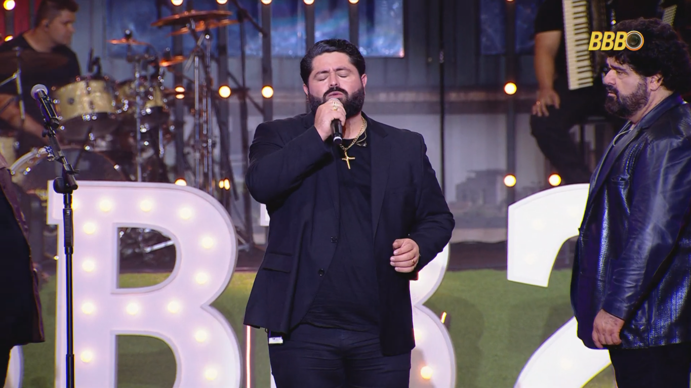 César Menotti e Fabiano levam irmão, pastor da Igreja Batista da Lagoinha, para show no BBB 25