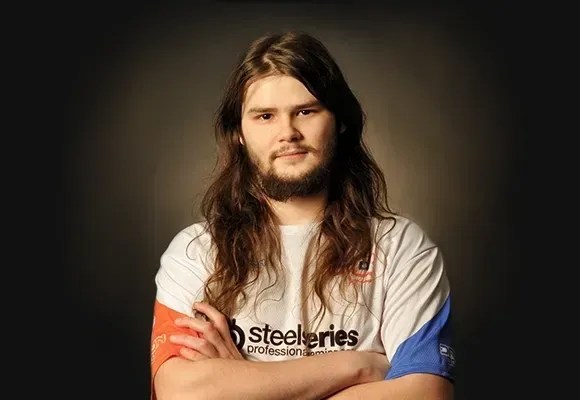 LoL: Shushei, primeiro campeão e MVP do Worlds, morre aos 36 anos