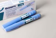 Ozempic e Mounjaro no avião: veja regras e cuidados para transportar os medicamentos