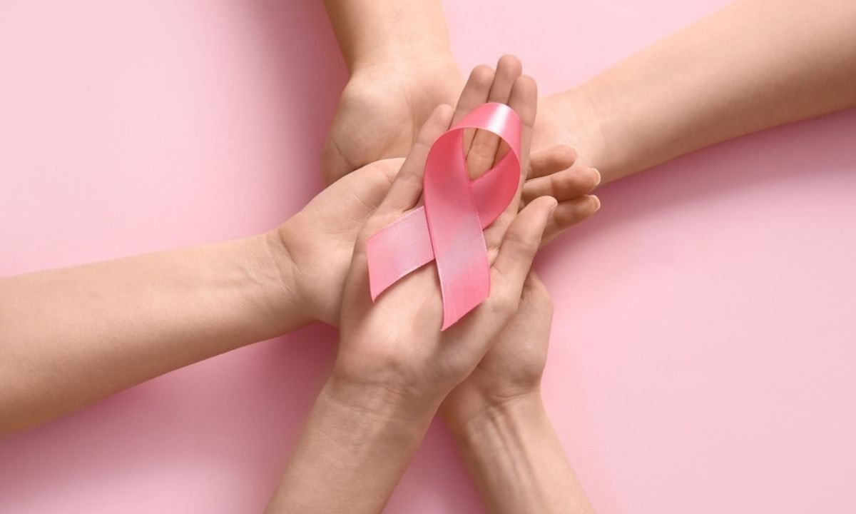 Outubrinho Rosa: cuidado e conscientização iniciam na adolescência