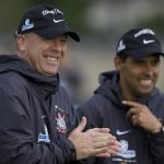 Corinthians confirma primeiro nome da comissão técnica de Mano Menezes