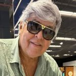 Internado em hospital, Sidney Magal posta vídeo e avisa: 'não morri'