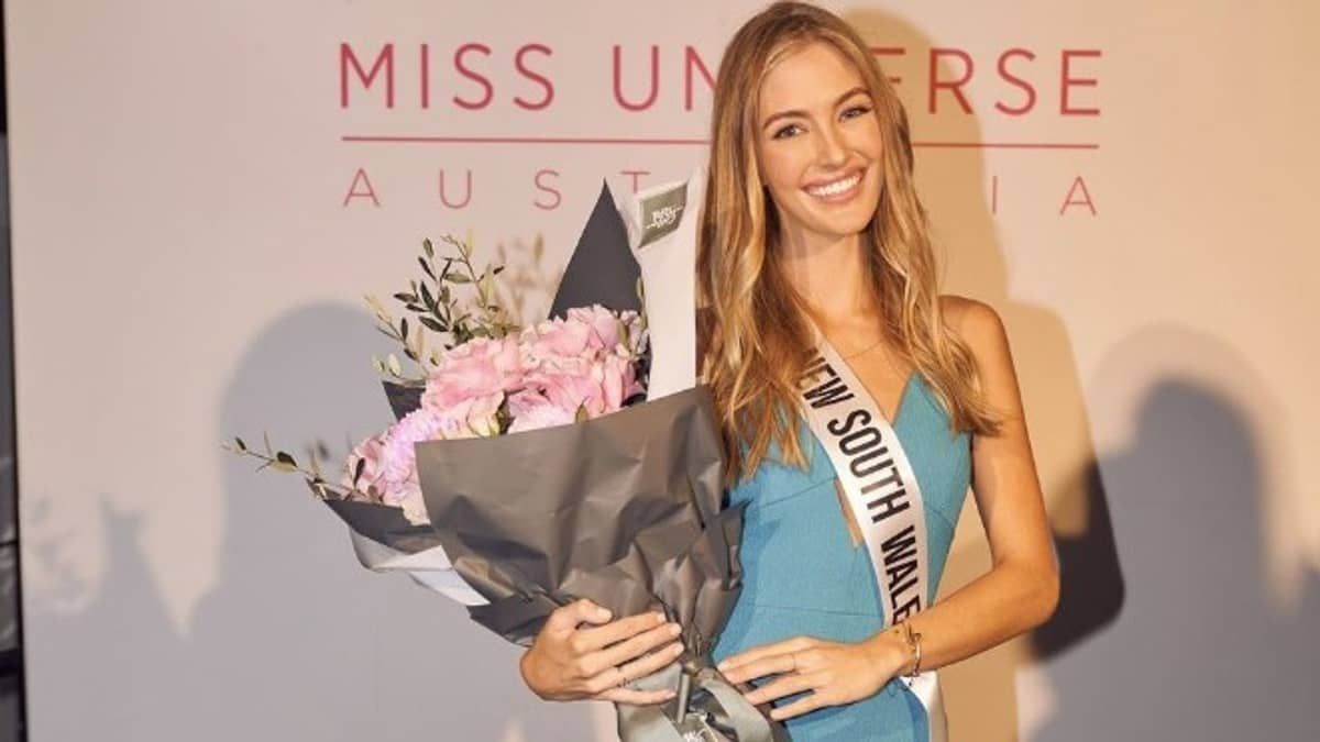 Miss Universo morre aos 23 anos ao cair do cavalo