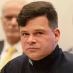 Silvinei tentava embarcar com passaporte paraguaio falso antes de ser preso