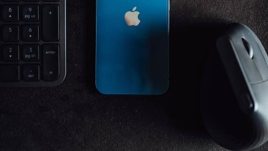 Símbolo da Apple no iPhone pode ser usado para definir atalhos