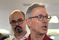 Zema transmite cargo de governador ao vice Mateus Simões