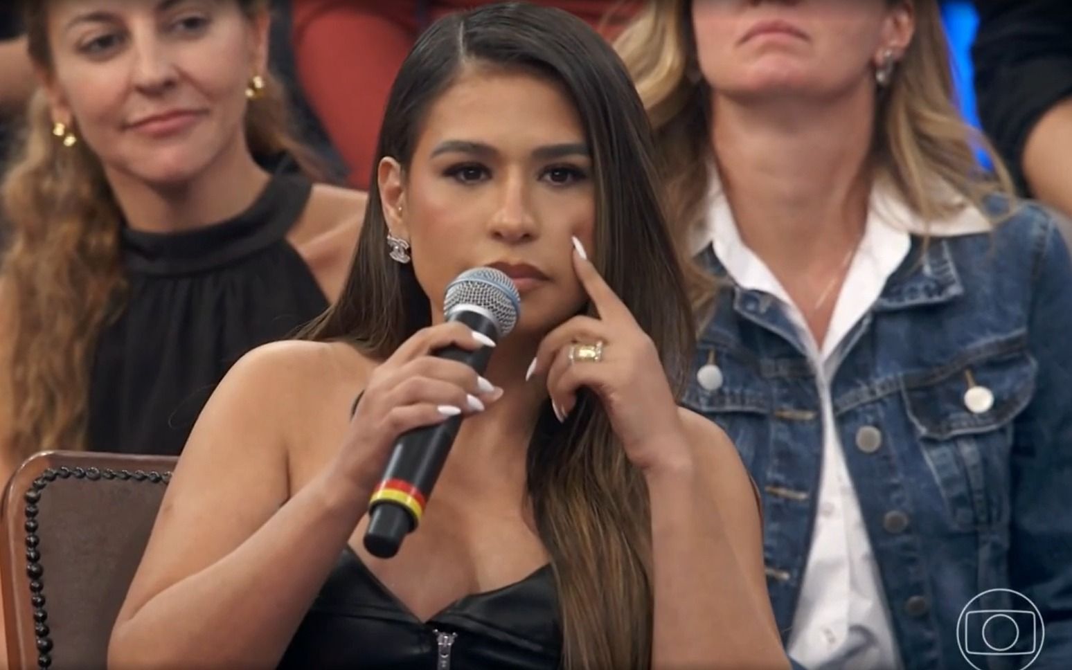 Simone Mendes volta falar sobre término de dupla com Simaria: 'Não posso mais olhar para o lado’