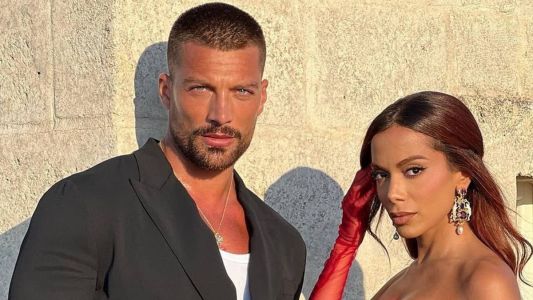 Simone Susinna e Anitta ficaram juntos por alguns meses