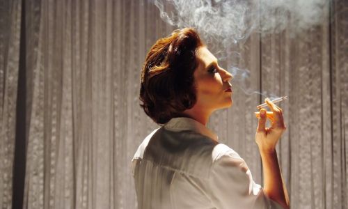 Beth Goulart protagoniza e dirige 'Simplesmente eu, Clarice Lispector' Foto Lenise Pinheiro