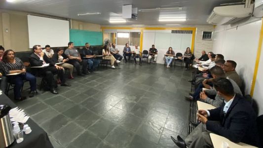 Sindicatos e deputados da segurança pública realizaram reunião na tarde desta quarta-feira (7)