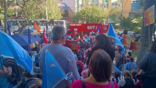 SindUTE-MG vai repetir manifestação em frente à ALMG