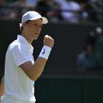 Sinner arrasa na estreia em Wimbledon e mostra força após decepcionar em Roland Garros