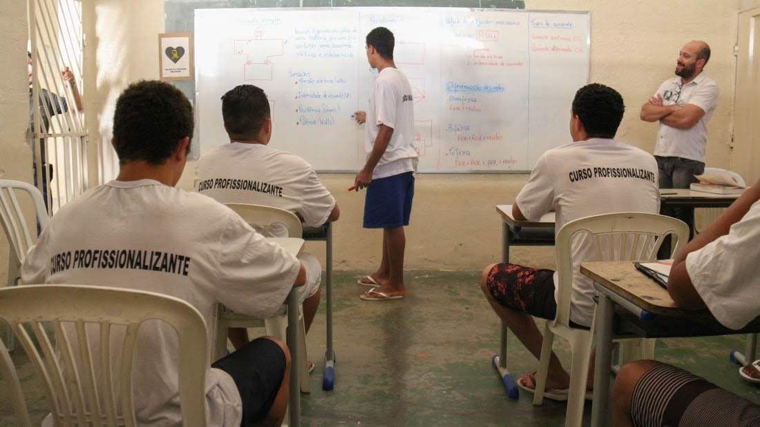 Inovação: Governo de Minas assina PPP para modernizar o sistema socioeducativo