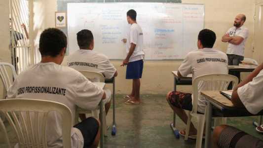 Inovação: Governo de Minas assina PPP para modernizar o sistema socioeducativo