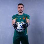 Sport oficializa a contratação de ex-goleiro do Cruzeiro