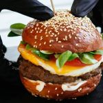 Brasil se destaca no ranking das melhores hamburguerias do mundo; conheça