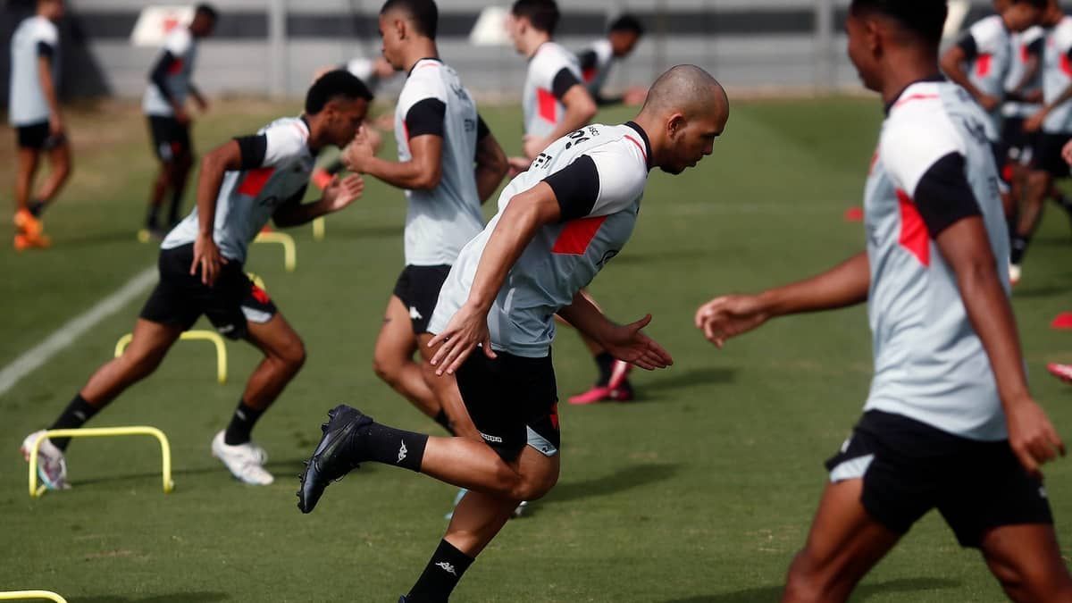 Mental abalado? Vasco perde jogos seguidos no fim da partida