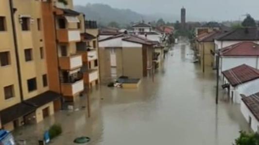 Situação é delicada em algumas áreas, com o risco de novas e intensas pancadas de chuva