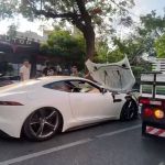 Vídeo: caminhão faz 'chupeta' em carro de meio milhão em avenida movimentada de BH