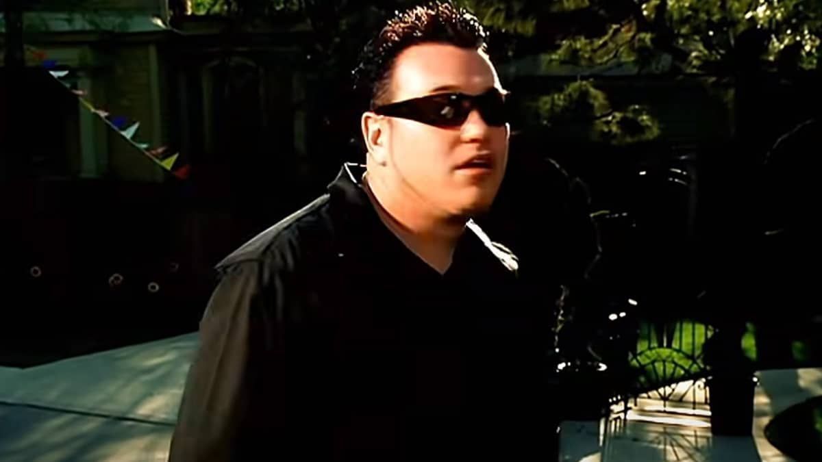 Steve Harwell, vocalista de hit do filme Shrek, morre aos 56 anos