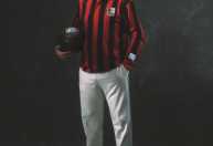 Ídolo do Milan, Franco Baresi faz cirurgia no pulmão e recebe apoio