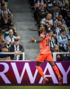 Marcus Rashford em vitória do Barcelona sobre o Newcastle
