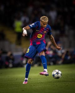 Lamine Yamal em partida pelo Barcelona