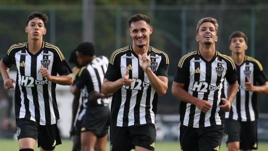 João Marcelo em partida pelo sub-20 do Atlético