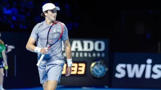João Fonseca em partida pelo ATP 500 da Basileia
