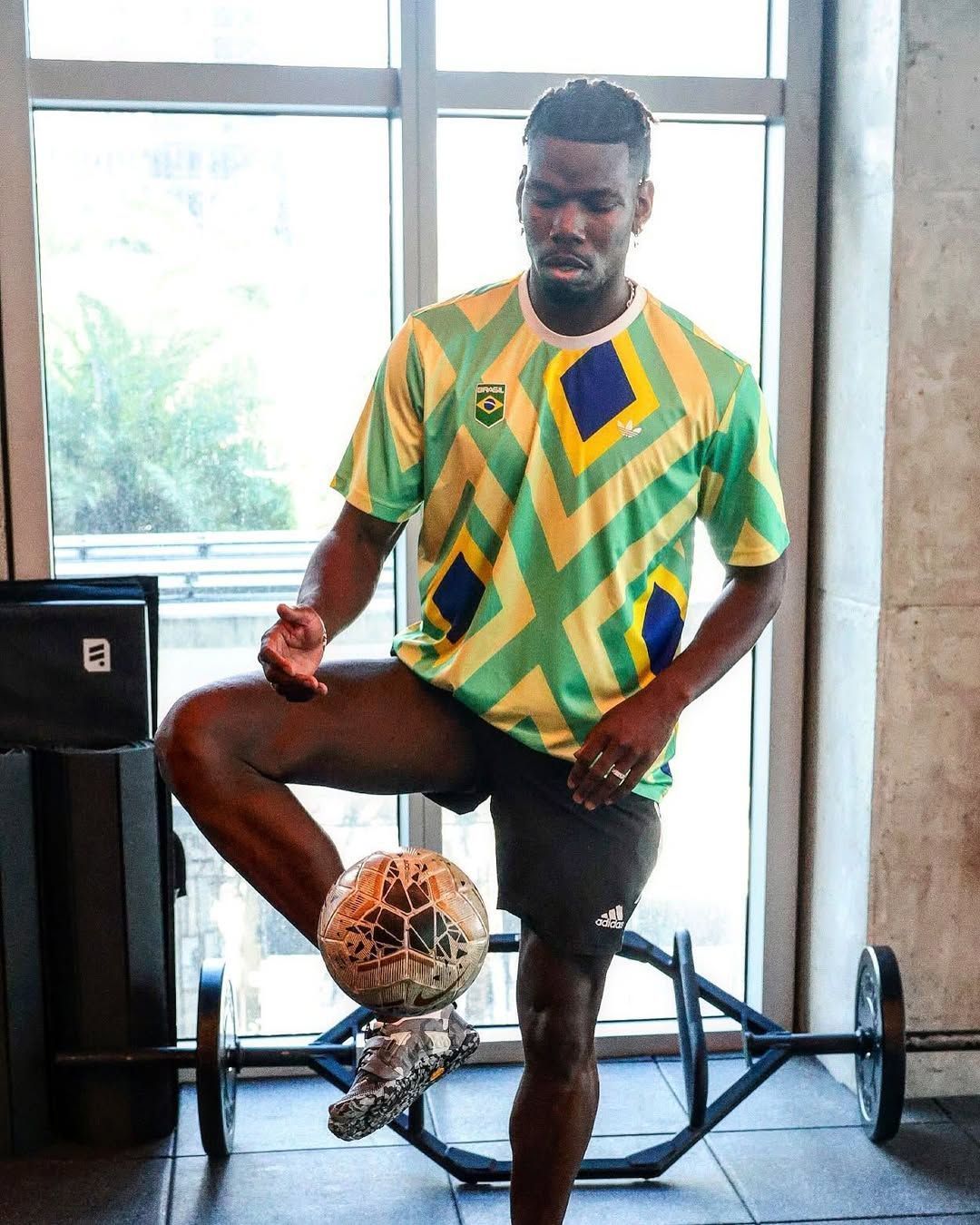Cabe na Série A? Pogba encerra suspensão por doping e procura novo clube