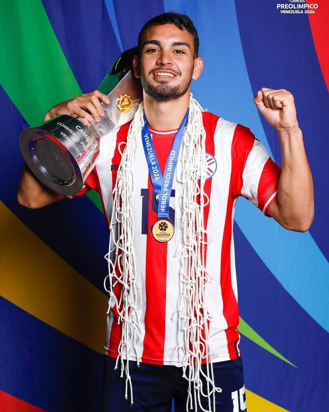 Jogador do Cruzeiro é anunciado como reforço do Athletico-PR para a Série B