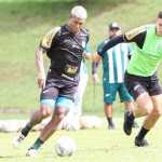 Antes da semifinal do Troféu Inconfidência, time mineiro dispensa atacante