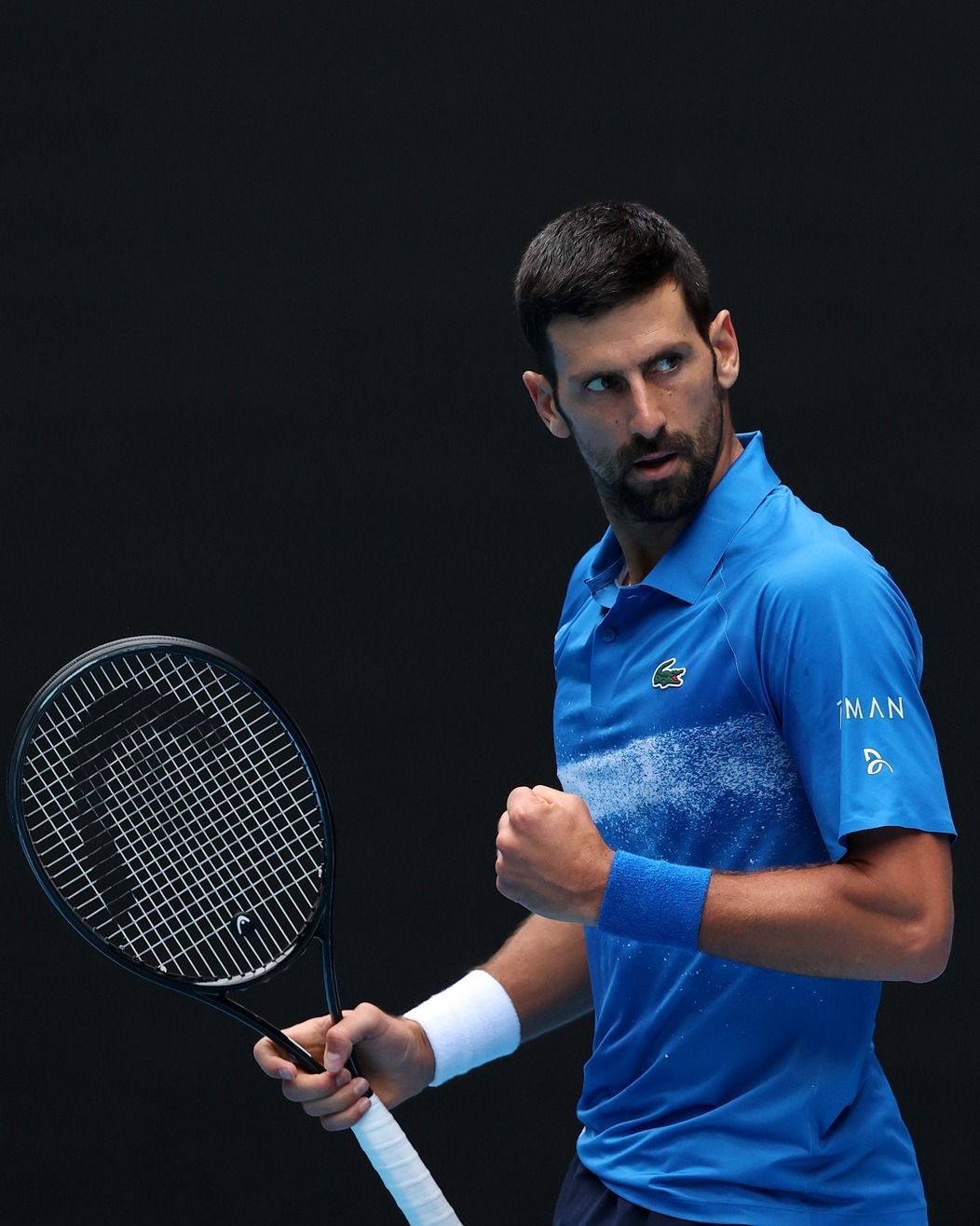 Djokovic faz história no Australian Open e quebra recorde de Federer