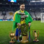 Kelvin fala sobre convite de Neymar para defender o Santos: 'Mexeu comigo'