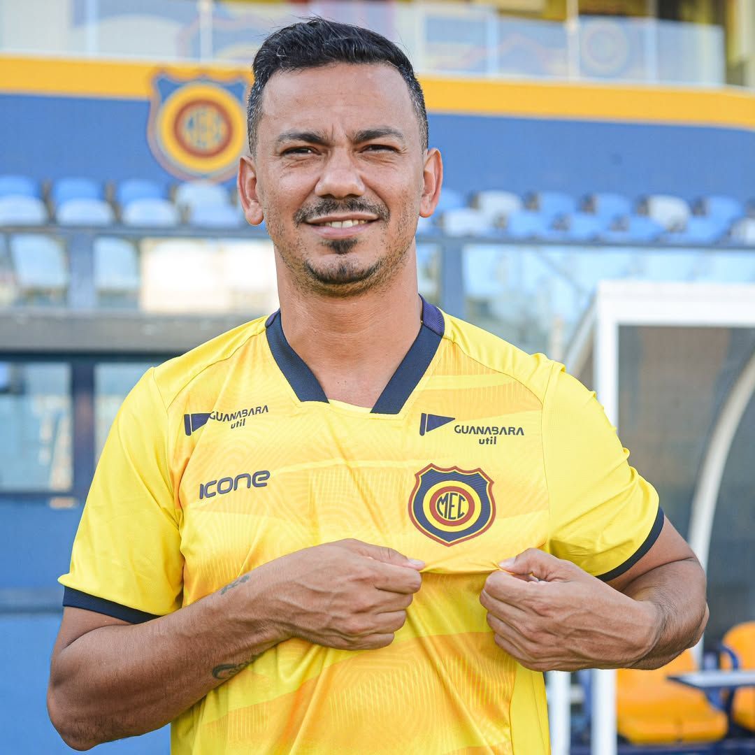 Ex-Botafogo e Internacional, Rodrigo Lindoso é anunciado por clube carioca