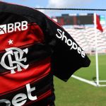 Flamengo divulga novo uniforme da temporada 2025; veja